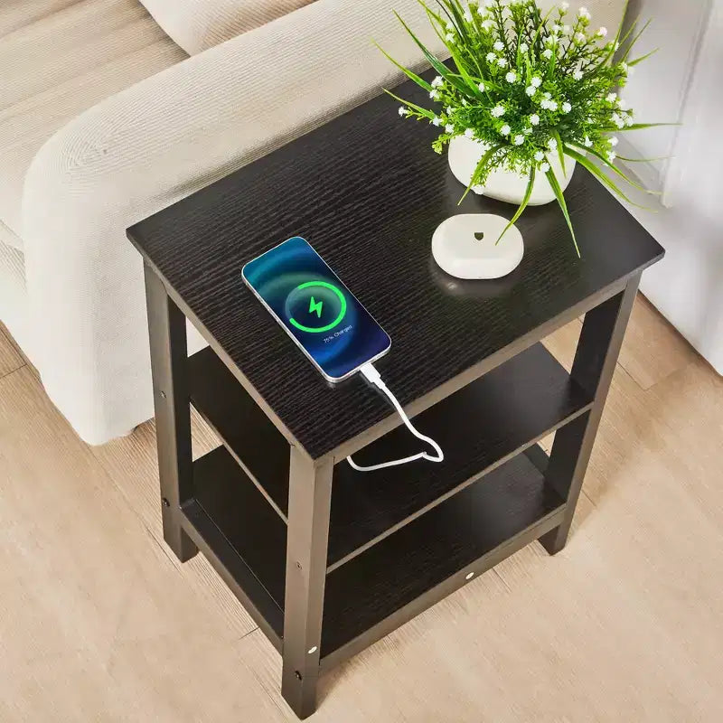 Table de chevet moderne avec station de recharge, Table d'appoint avec étagère de rangement pour chambre ou salon, Petits espaces, Noir/Marron/Blanc