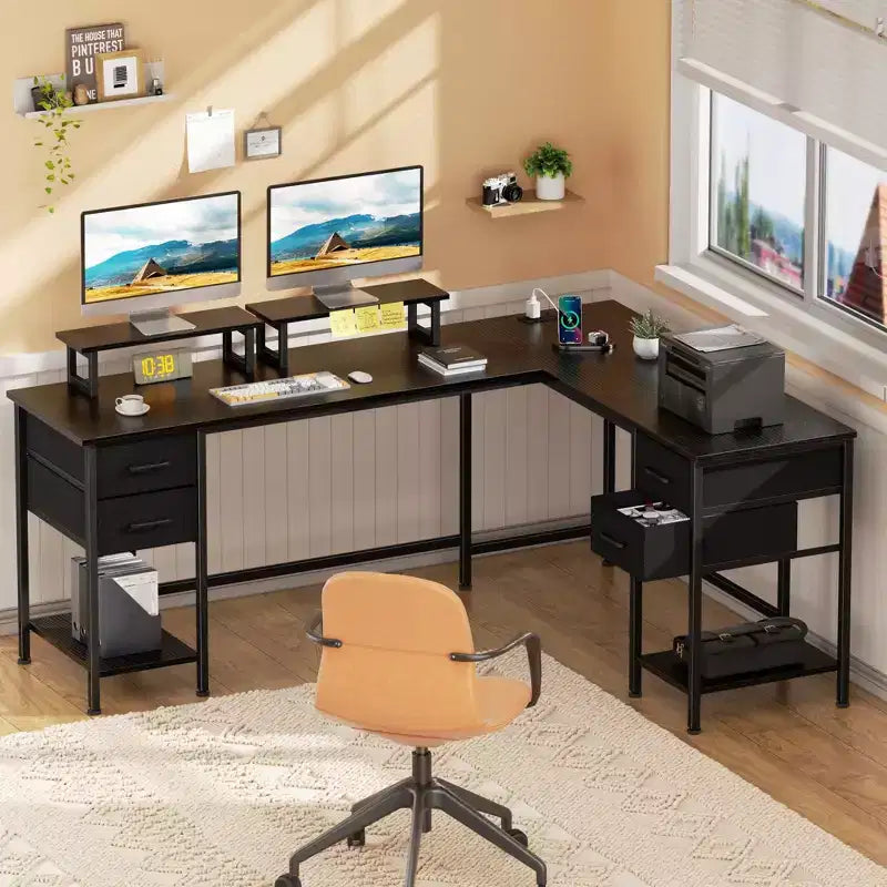 Bureau d'ordinateur en L noir de 168 cm avec station de charge, bureau de jeu de 240 cm de long pour deux personnes, 4 tiroirs, 2 supports d'écran, rangement pour bureau à domicile